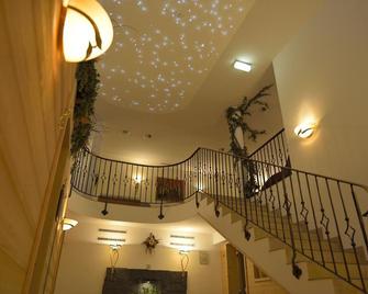 Hotel Traube - Sankt Gallenkirch - Сходи