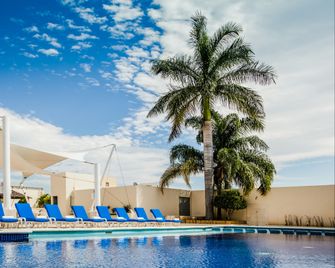 Fiesta Inn Tuxtla Gutierrez - Tuxtla Gutiérrez - Pool
