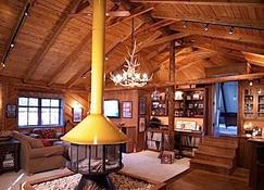 Paradise In Alpine, Wy! Hot Tub, Pool Table, Sauna, Wood Burning Fireplace, Tvs - Alpine