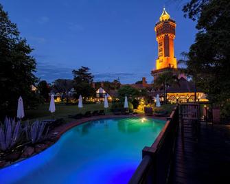 لوبيرج - بونتا ديل إست - حوض السباحة