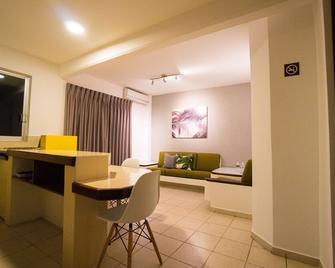 Hotel Suites Regina - Boca del Río - Comedor