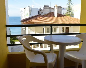 Apartamentos Lindomar - Armação de Pêra - Balcón