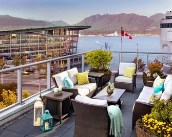 Fairmont Waterfront - ונקובר - מרפסת