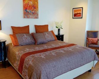 Luxurious 4 Bedroom Condo - San Juan - Bedroom