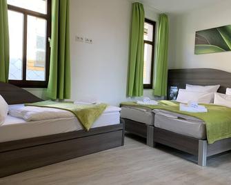 Rhöner Ferienwohnung - Tiefenort - Habitación