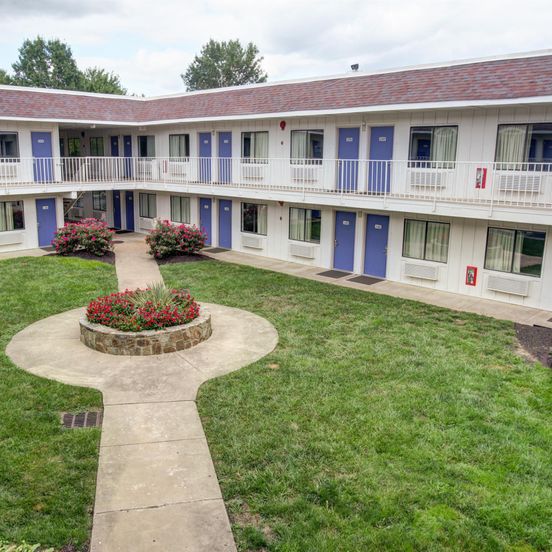 Building view of Motel 6 Elkton, MD