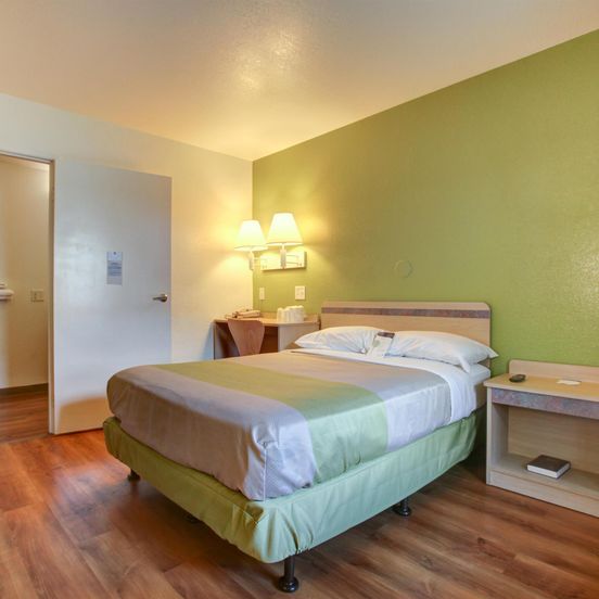 Bedroom view of Motel 6 Elkton, MD