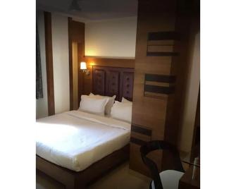 Hotel Sapna - Mumbaj - Sypialnia