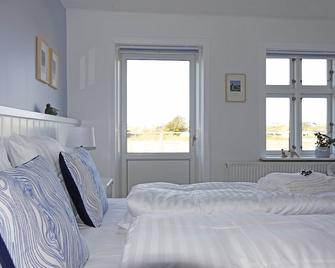Kallehavegaard Badehotel - Løkken - Bedroom