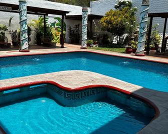 Hotel Casablanca - Puerto Escondido - Pool