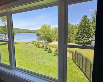 Waterfront Motel-Mountain View-Atv Access - Greenville - Balkon