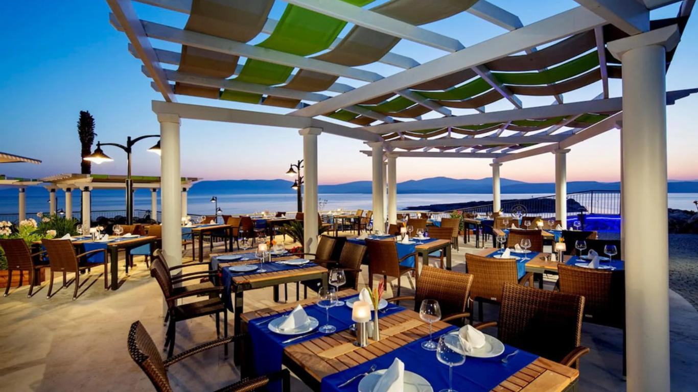 Royal Teos Thermal Resort Clinic & Spa - Halal Hotel