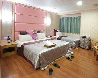 Left Bank Hotel - Hsinchu - Soveværelse