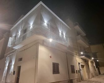 Il civico storico - Brindisi - Edificio