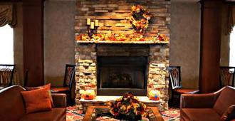 Holiday Inn Express & Suites Hagerstown - Hagerstown - Lounge