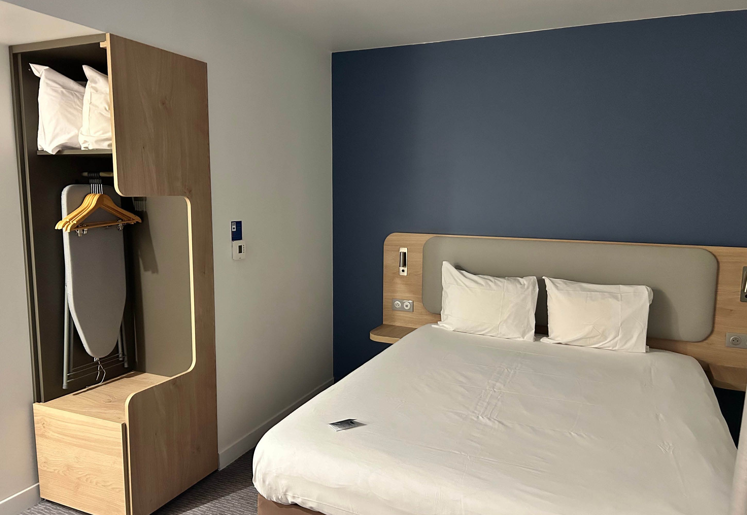 B&B HOTEL Le Havre Centre - لو هافر - غرفة نوم