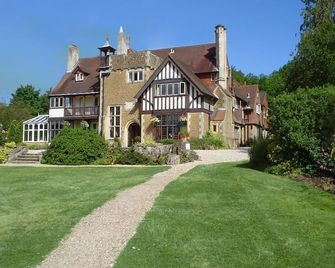 Farnham House Hotel - Farnham - Gebäude