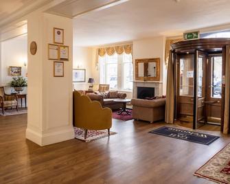 Grant Arms Hotel - Grantown-on-Spey - Living room