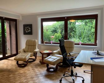 Elbe Ferienwohnung Glückstadt Reimer Ahsbahs - Glückstadt - Living room