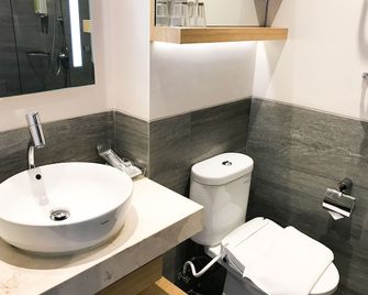 Juno Tanah Abang Jakarta - Yakarta - Baño