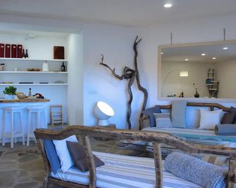 Maison Monte d'A Rena - La Maddalena - Living room