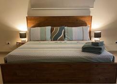 Luxurious Getaway retreat with tropical lifestyle - Palmerston - Bedroom