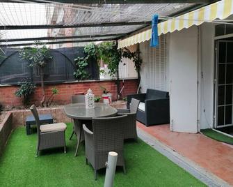 Apartment Madrid Retiro M30. - Madrid - Patio