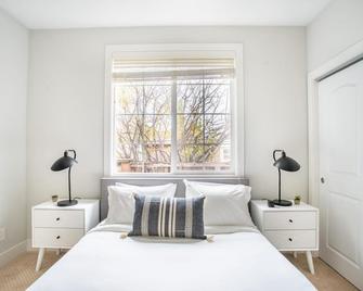 Impeccable San Jose 1BR, close to Museums & Freeways, by Blueground - San Jose - Bedroom