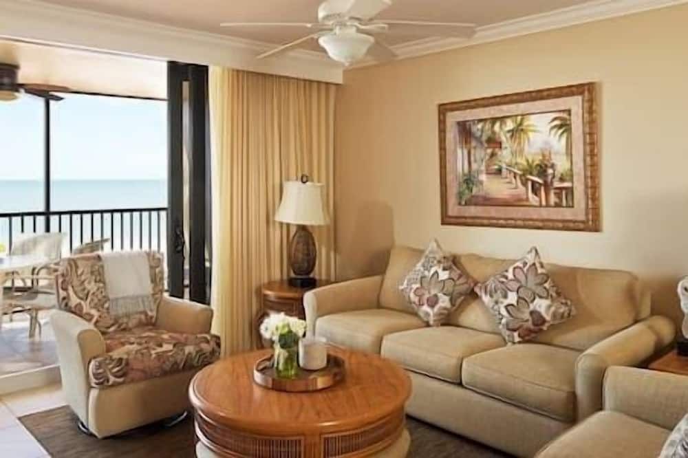 2 Marco Island Eagles Nest Resort & Spa, Beach!