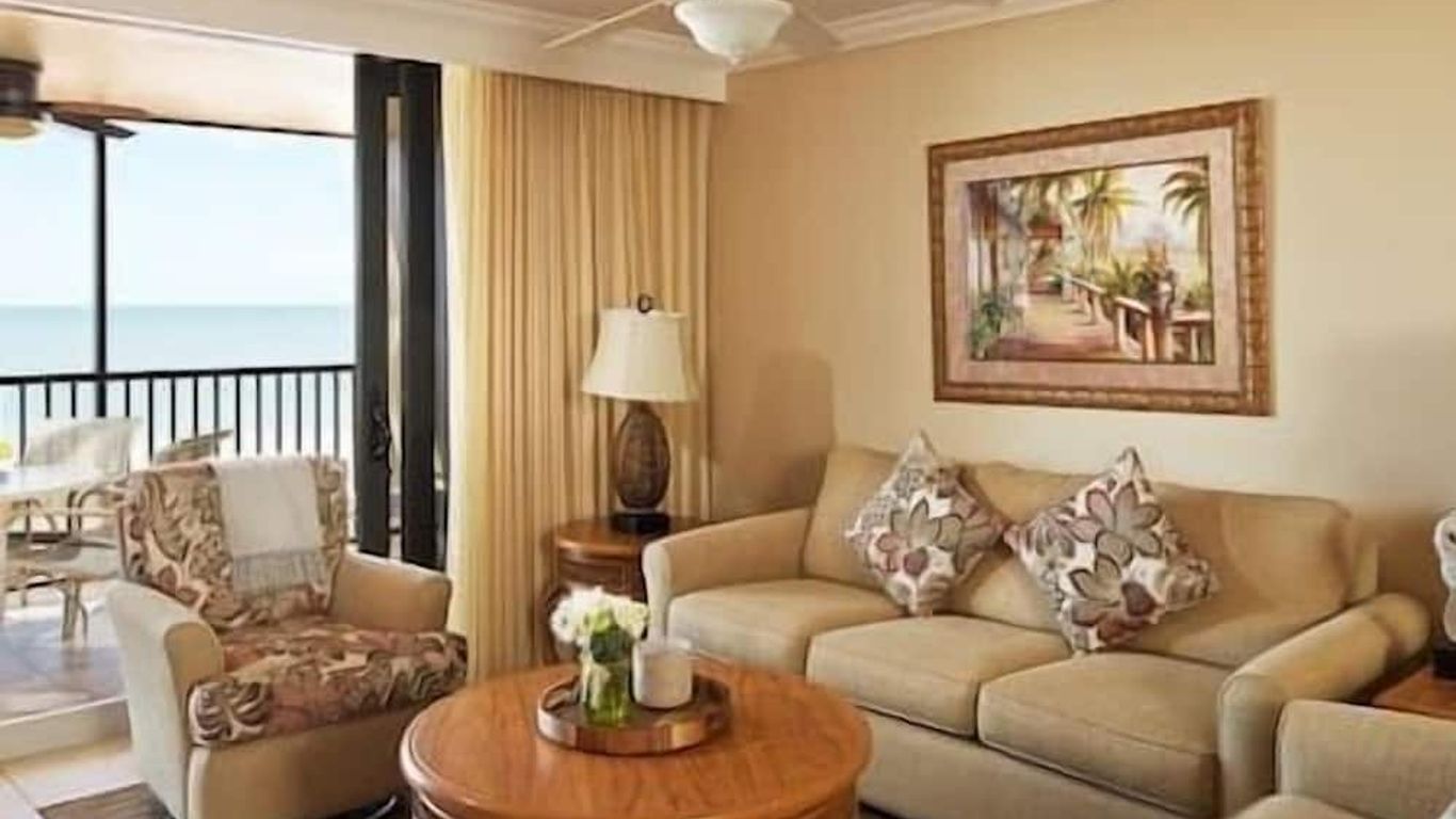 2 Marco Island Eagles Nest Resort & Spa, Beach!