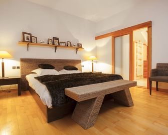 L'appart Du Chateau Des Girards - Lans-en-Vercors - Camera da letto