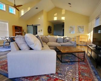 702 N Bayshore Drive - great bay block home in Broadkill - Milton - Sala de estar