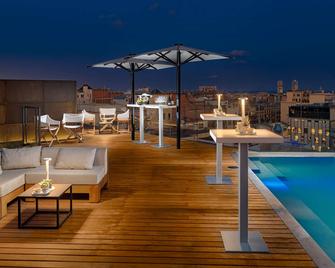 The One Barcelona Gl - Barcelona - Piscina