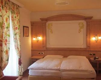 Park Hotel Aurora - Pozza di Fassa - Soveværelse