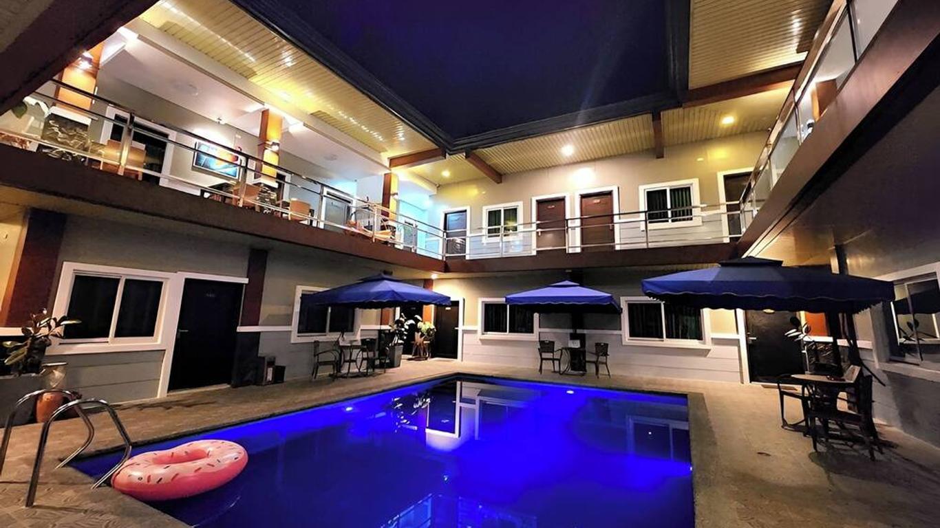 Jo Carter's Hotel and Suites Angeles City