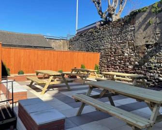 The Harbour Inn - Barrow-in-Furness - Terasa
