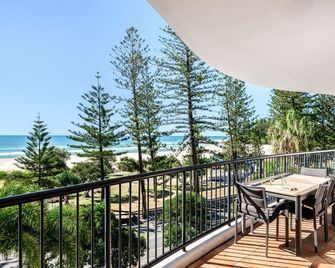 Mantra Coolangatta Beach - Coolangatta - Parveke