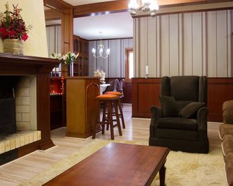 Av das hortênsias 3 quartos 3 banheiros - Gramado - Wohnzimmer
