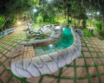 Ecologic Ville Resort - קלדס נובאס