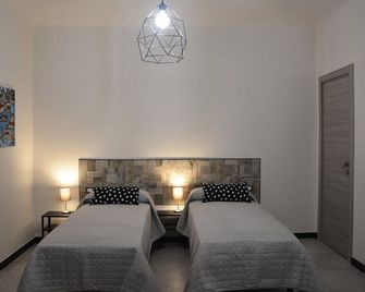 Casa dei nonni - Genoa - Bedroom