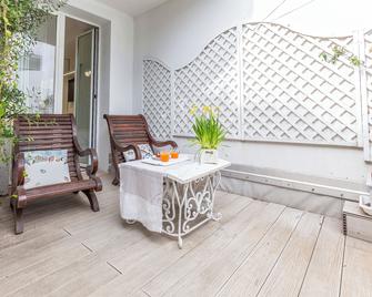 Hotel Al Cavallino Bianco - Riccione - Patio