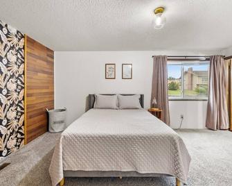 Additional Living Room Just Minutes From Highway - Umatilla - Camera da letto