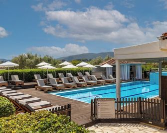 Agrilia Hotel Adults Only - לגנאס - בריכה