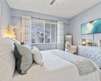 Serene Naples Retreat: Golf-Resort Pool-Tennis-Gym - Naples - Bedroom