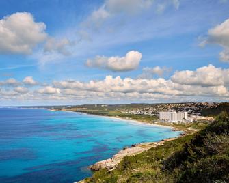 Sol Milanos Pingüinos - Son Bou - Beach