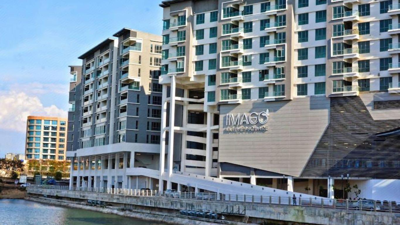 Victoria Hotel & Hostel
