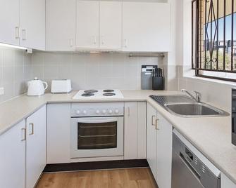 Cosy Unit with Parking near New Farm Park and River - Brisbane - Cuina