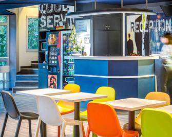 ibis budget Aubagne les Paluds Agora - Aubagne - Building