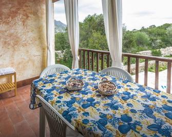 Pretty Villettina with WI-FI and Clima and private parking space in front of the house - 奧爾比亞 - 餐廳