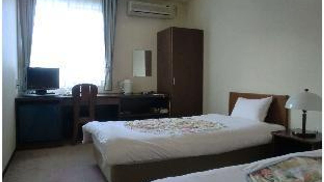 ビジネスホテル　いずみ